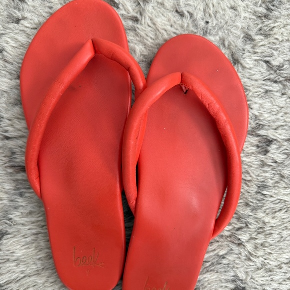 Beek Sunbird Tangerine Coral Puffly Leather Thong Sandals 9 - Picture 2 of 4
